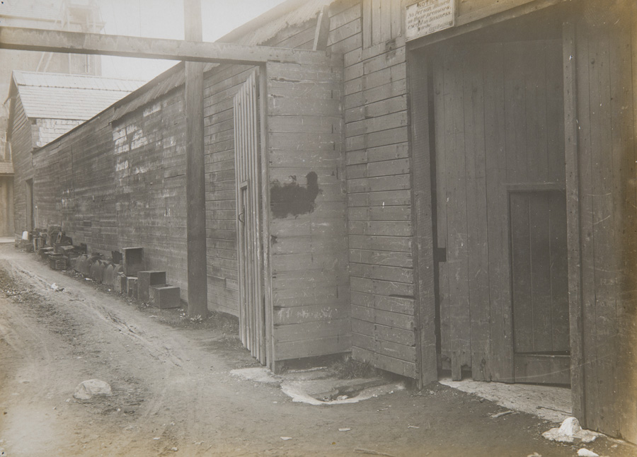 Place-at-City-Hall-where-MacSwiney-was-captured-and-arrested