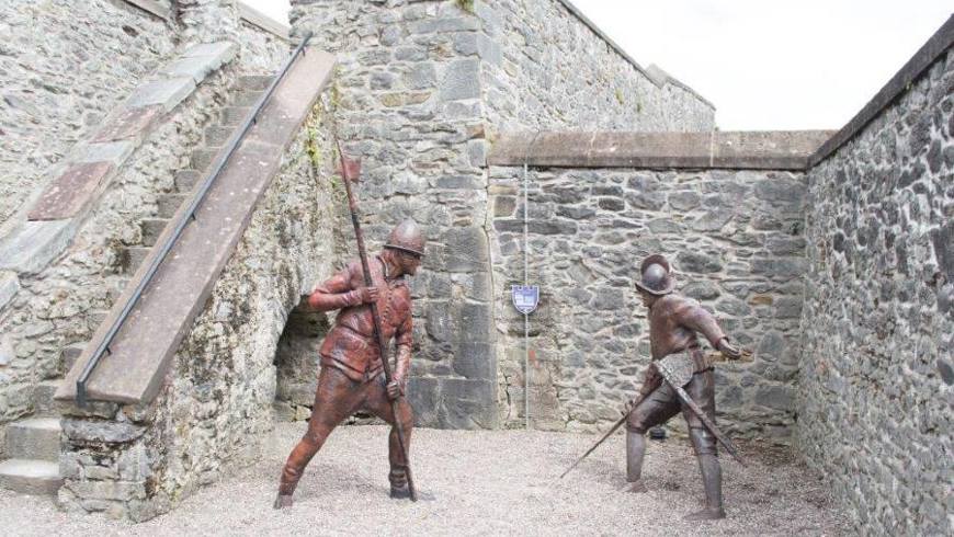 Two residents at Elizabeth Fort